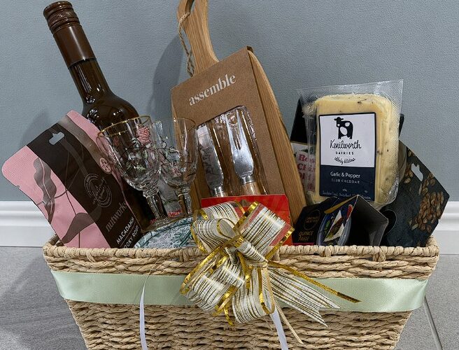 premium picnic hamper - hampers for him