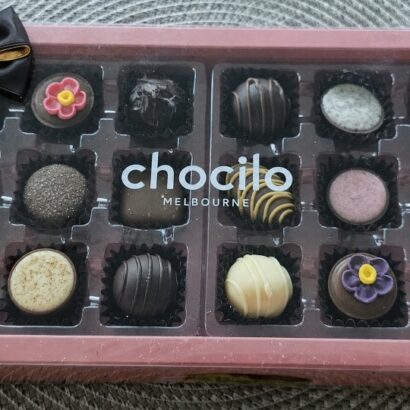 Chocilo Melbourne artisan handcrafted chocolates 15-piece gift box with assorted pralines truffles and black gold satin bow